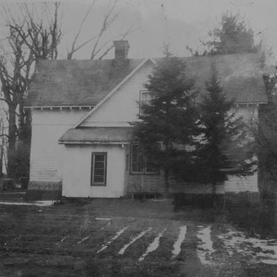 fritz-cottage-2-2020-08-26_1505-027-fritz-cottage_bw_sq.jpg