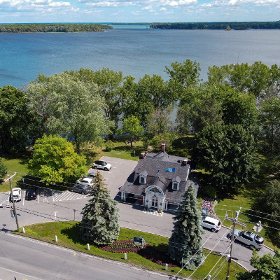 town-of-baie-d-urfe-aerial-drone-005-town-hall_th.jpg